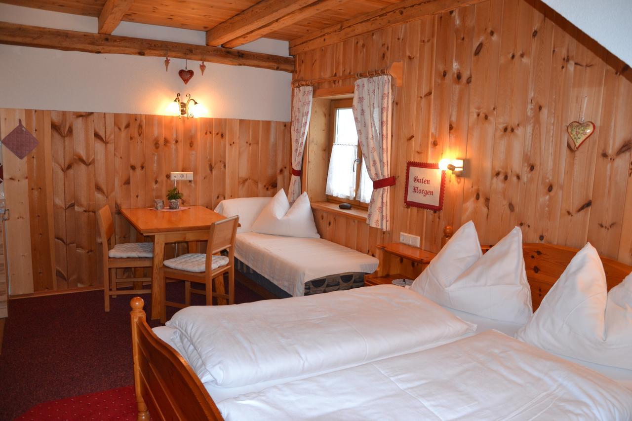 Holdhof Farm stay *